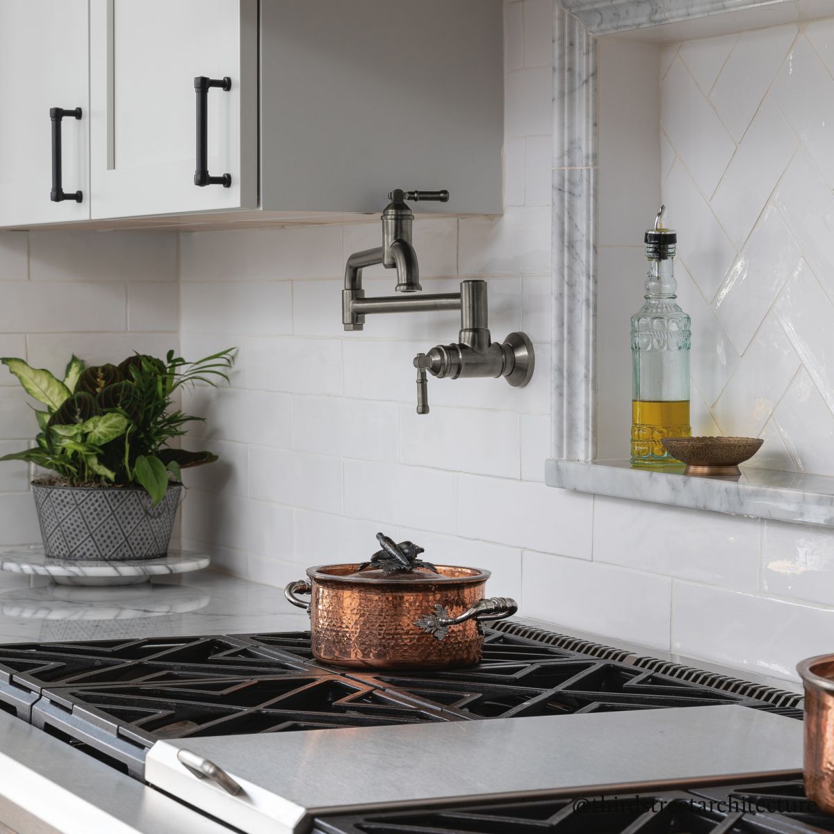 DELTA Broderick Wall Mount Pot Filler — Black Stainless