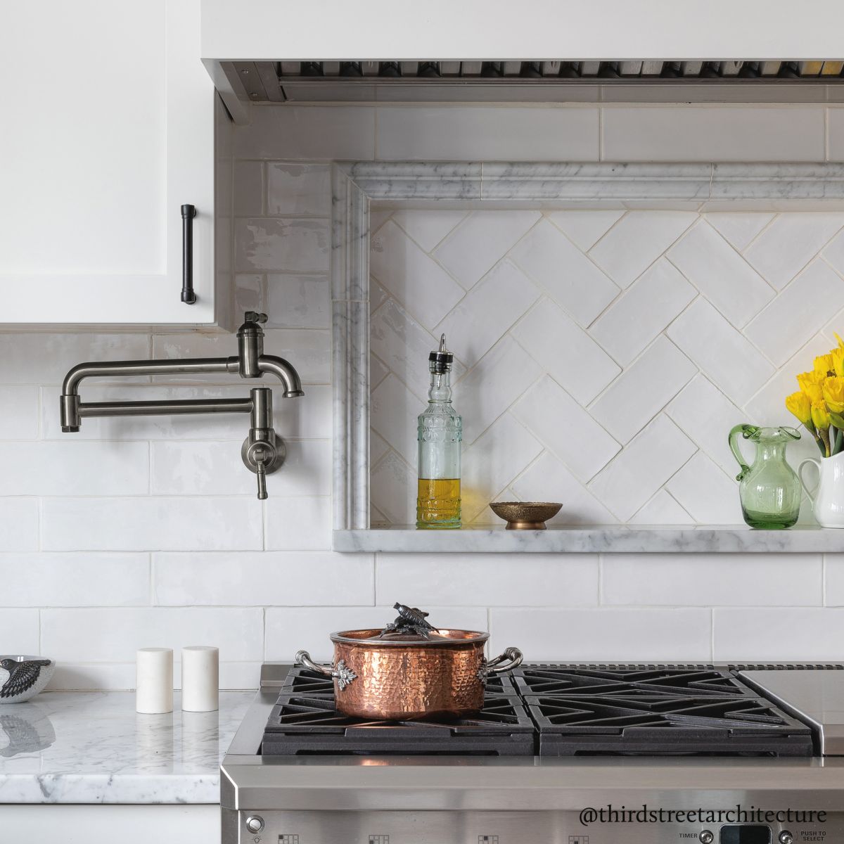 DELTA Broderick Wall Mount Pot Filler — Black Stainless