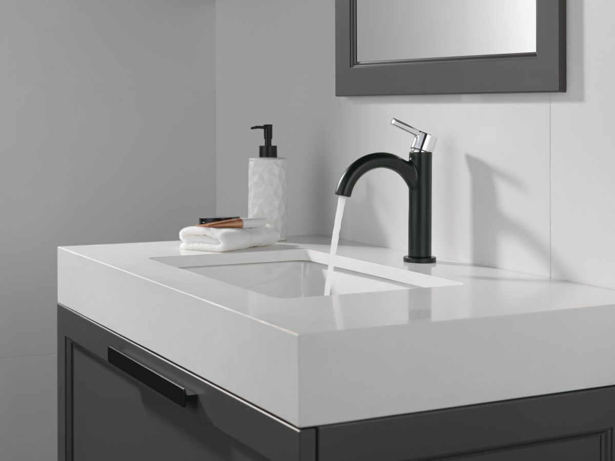 DELTA Nicoli Single Handle Bathroom Faucet — Matte Black / Chrome