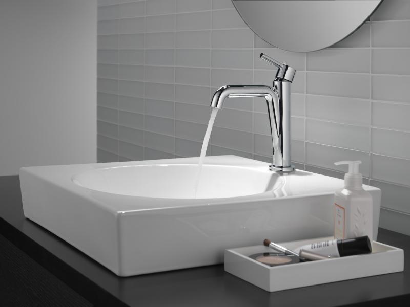 DELTA Nicoli Single Handle Bathroom Faucet — Chrome