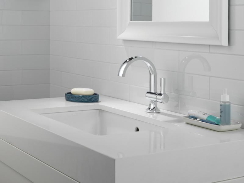 DELTA Albion  Single Handle Bathroom Faucet — Chrome