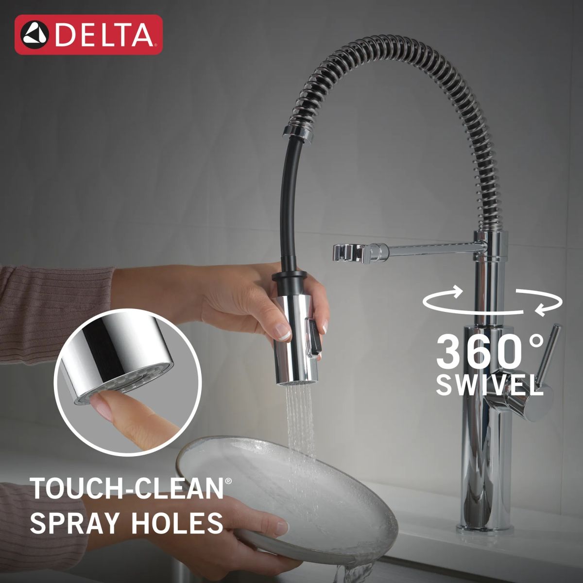 DELTA Antoni Single-Handle Pull-Down Spring Kitchen Faucet — Chrome