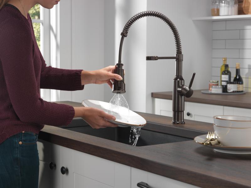 DELTA Theodora Single-Handle Pull-Down Spring Kitchen Faucet — Venetian Bronze