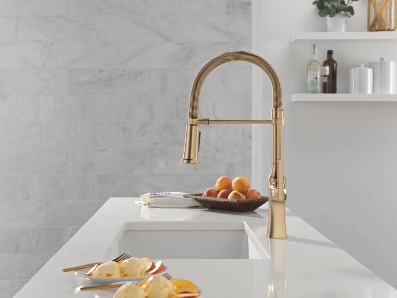 DELTA Ermelo Single Handle Pull-Down Spring Kitchen Faucet — Champagne Bronze