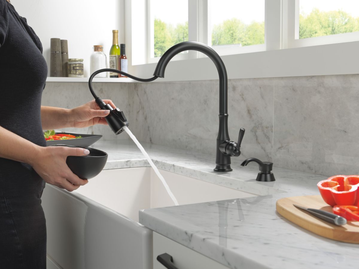 DELTA Capertee Single Handle Pull-Down Kitchen Faucet with Soap Dispenser and ShieldSpray Technology — Matte Black