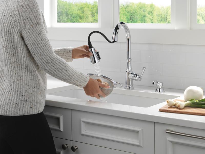 DELTA Capertee Single Handle Pull-Down Kitchen Faucet with Soap Dispenser and ShieldSpray Technology — Chrome