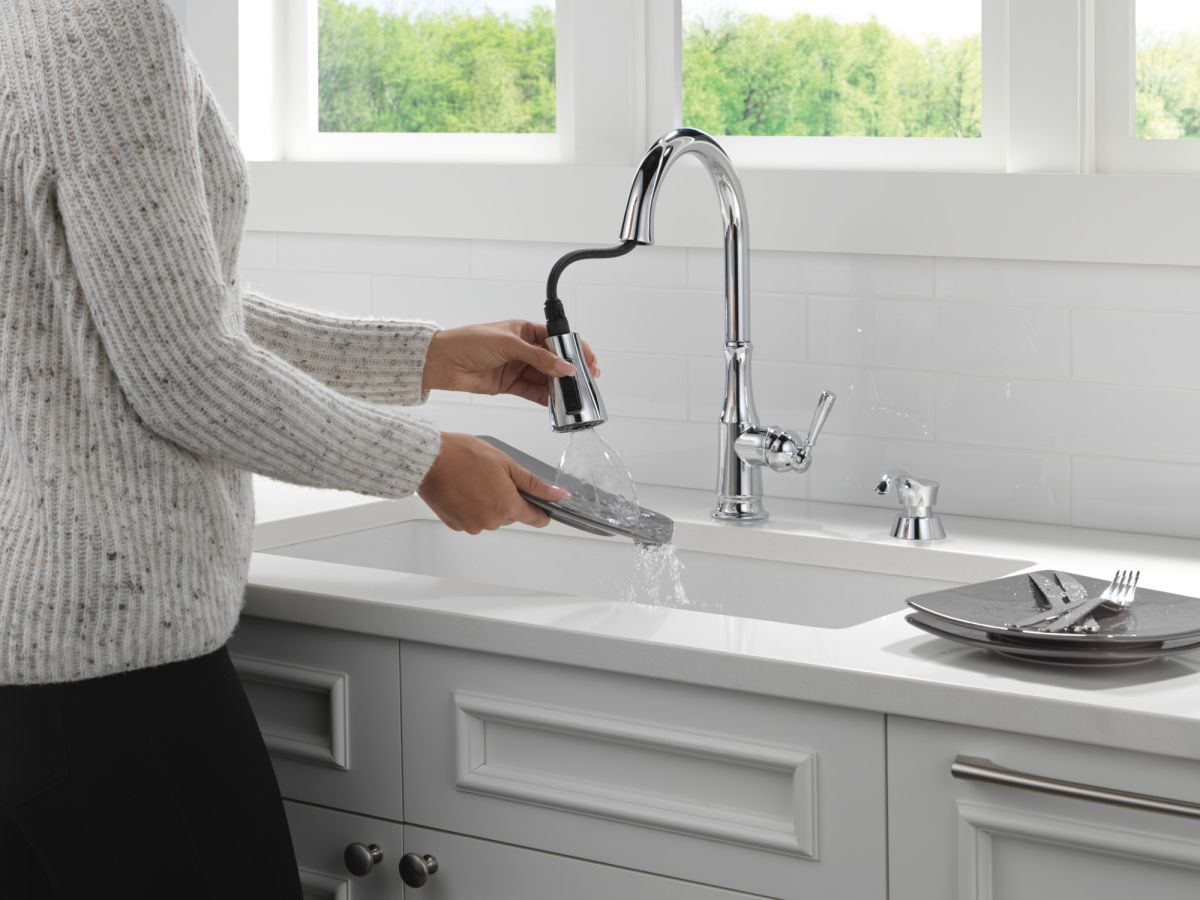 DELTA Capertee Single Handle Pull-Down Kitchen Faucet with Soap Dispenser and ShieldSpray Technology — Chrome
