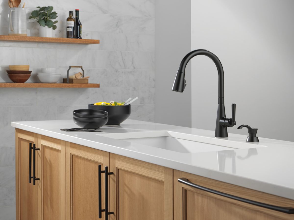 DELTA Boyd Single Handle Pull-Down Kitchen Faucet with Soap Dispenser and ShieldSpray Technology — Matte Black