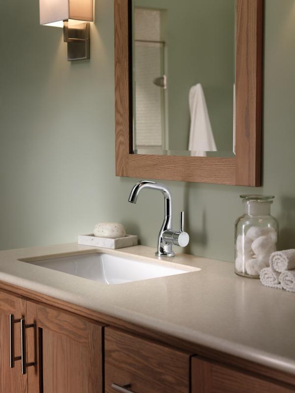 DELTA Lilah Robe Hook — Chrome