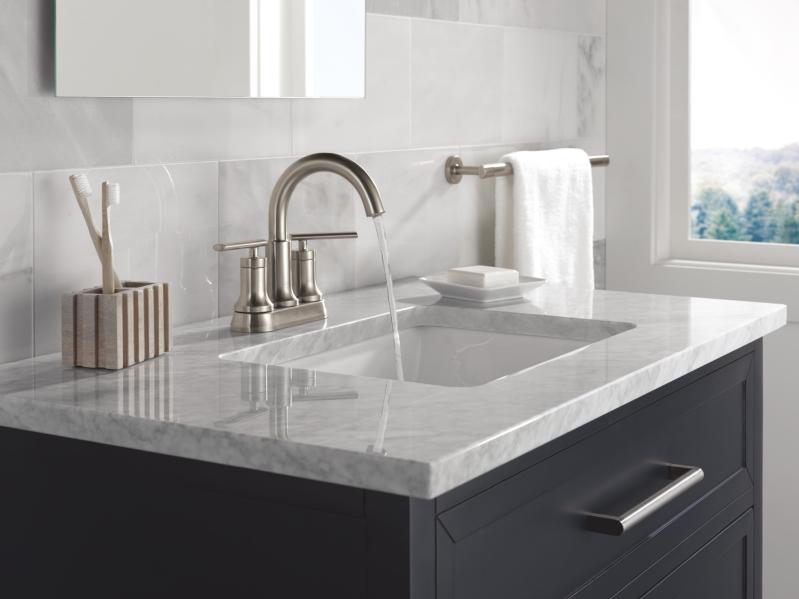DELTA Altado 8" Towel Bar — Stainless