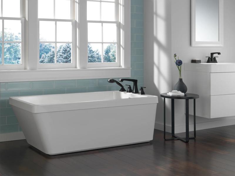 DELTA Ashlyn Roman Tub Trim with Hand Shower — Matte Black