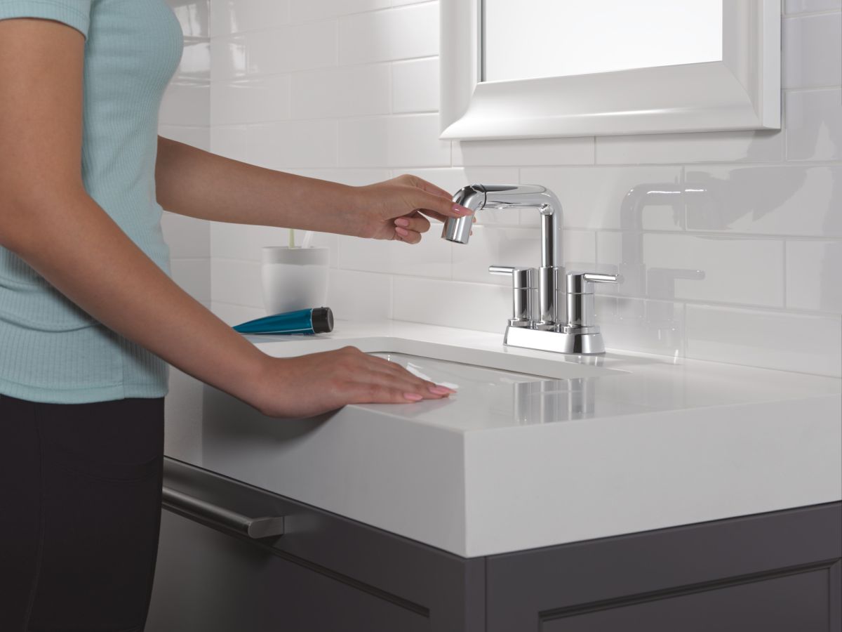 DELTA Nicoli Two Handle Centerset Pull-Down Bathroom Faucet — Chrome