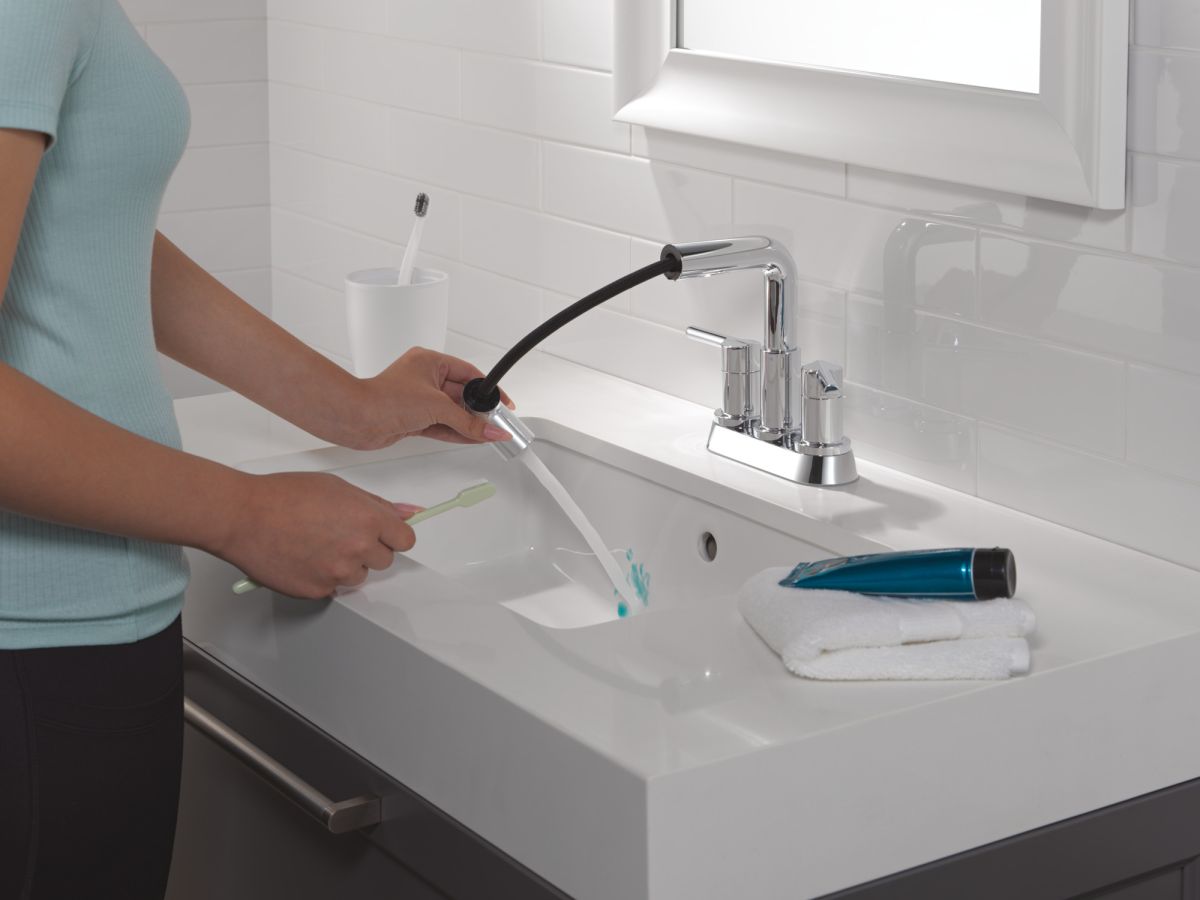 DELTA Nicoli Two Handle Centerset Pull-Down Bathroom Faucet — Chrome