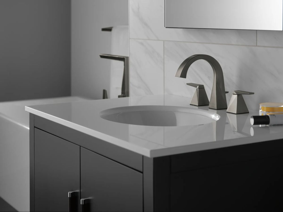 DELTA Trillian Two Handle Widespread Bathroom Faucet — Lumicoat® Black Stainless