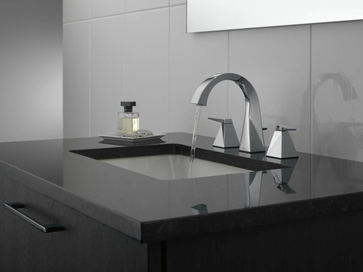 DELTA Trillian Two Handle Widespread Bathroom Faucet — Lumicoat® Chrome