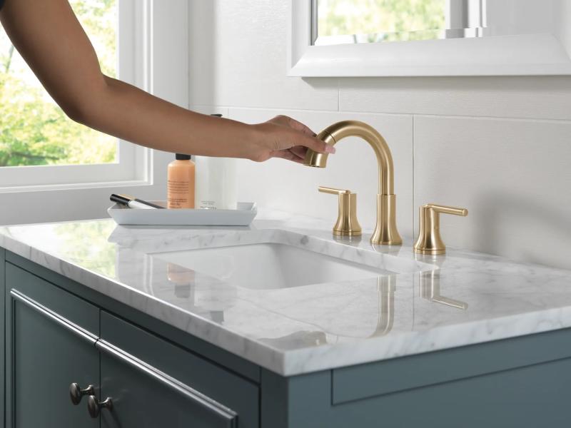 DELTA Trinsic Two Handle Widespread Pull Down Bathroom Faucet — Champagne Bronze
