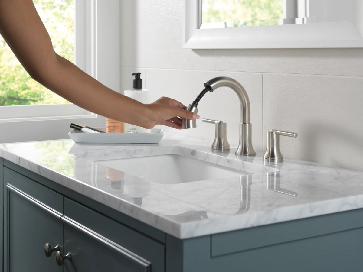 DELTA Trinsic Two Handle Widespread Pull Down Bathroom Faucet — Stainless