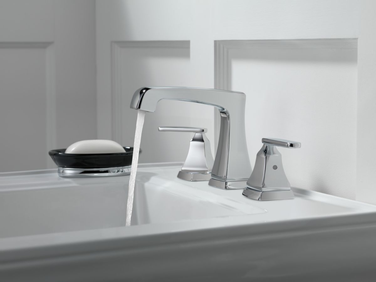 DELTA Ashlyn Two Handle Widespread Bathroom Faucet with EZ Anchor — Chrome