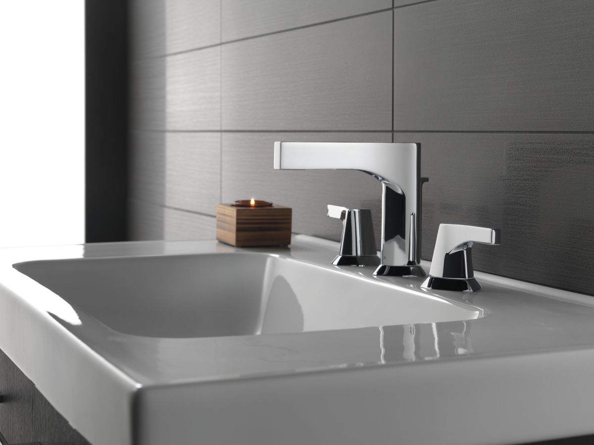 DELTA Zura Two Handle Widespread Bathroom Faucet — Chrome