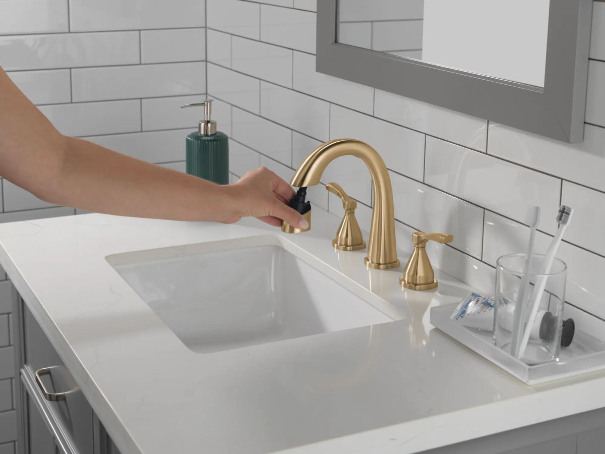 DELTA Stryke Two Handle Widespread Pull Down Bathroom Faucet — Lumicoat® Champagne Bronze