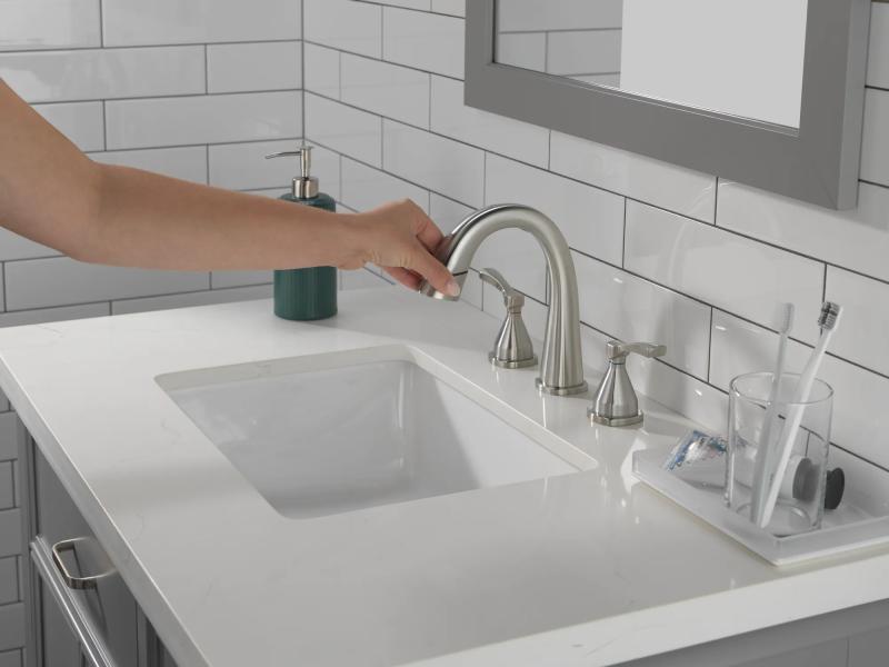 DELTA Stryke Two Handle Widespread Pull Down Bathroom Faucet — Lumicoat® Stainless