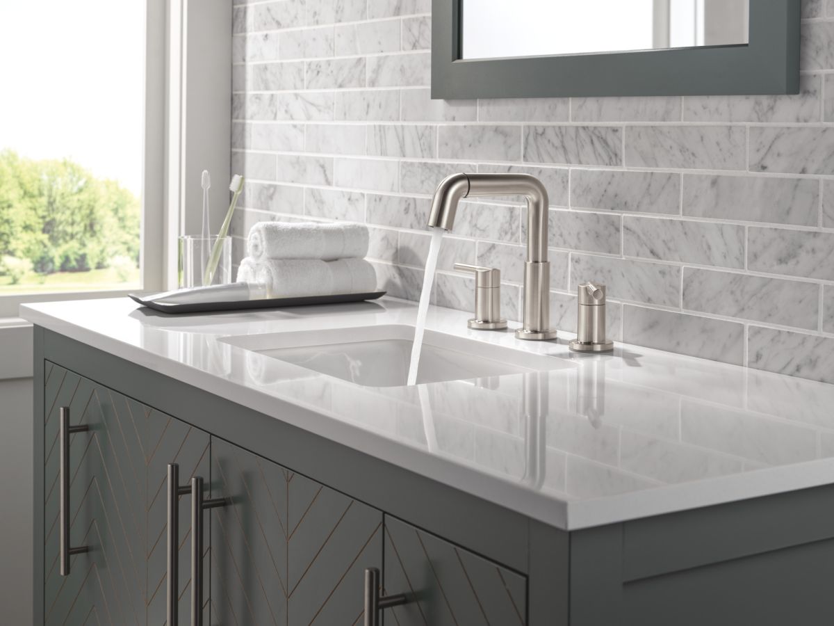 DELTA Nicoli Two Handle Widespread Pull-Down Bathroom Faucet — Stainless