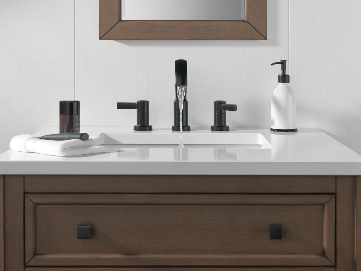 DELTA Albion  Two Handle Widespread Bathroom Faucet — Matte Black