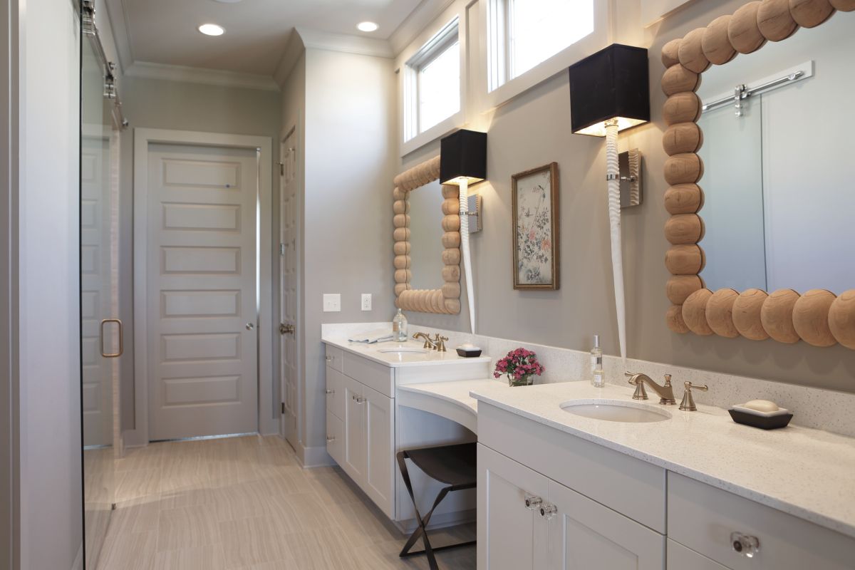 DELTA Cassidy Metal Lever Handle Set - Deck Mount Bathroom & Bidet — Champagne Bronze