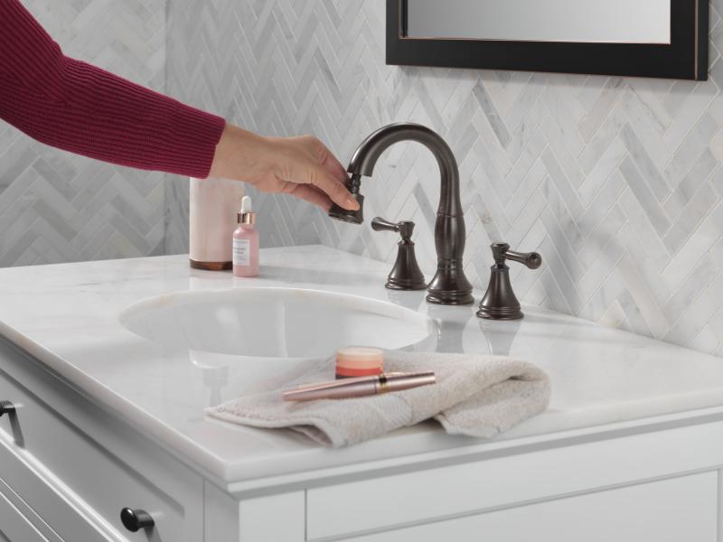 DELTA Cassidy Two Handle Widespread Pull Down Bathroom Faucet — Venetian Bronze