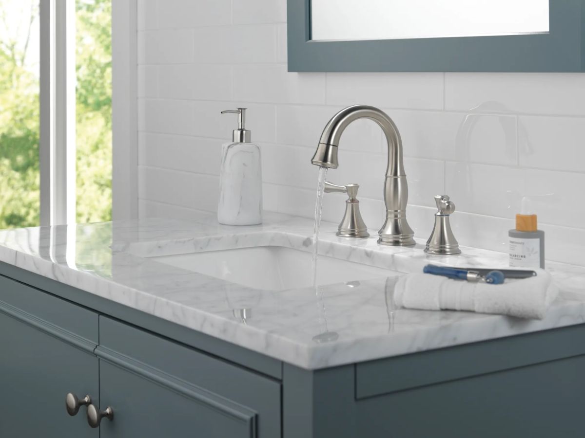 DELTA Cassidy Two Handle Widespread Pull Down Bathroom Faucet — Stainless