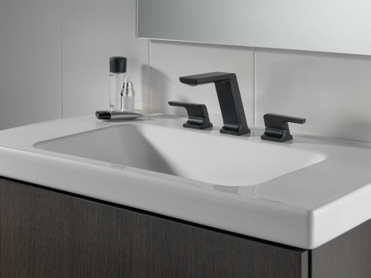 DELTA Pivotal Two Handle Widespread Bathroom Faucet — Matte Black