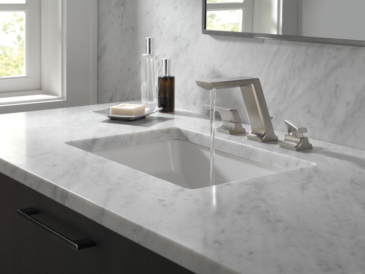 DELTA Pivotal Two Handle Widespread Bathroom Faucet — Lumicoat® Stainless