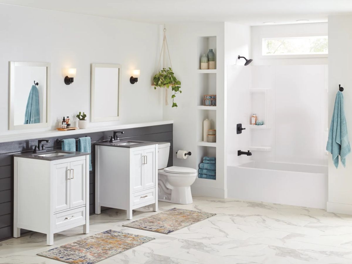 DELTA Ashlyn Monitor 14 Series Tub and Shower Trim — Matte Black