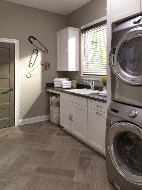 DELTA Collins Single Handle Pull-Out Kitchen Faucet — Arctic Stainless