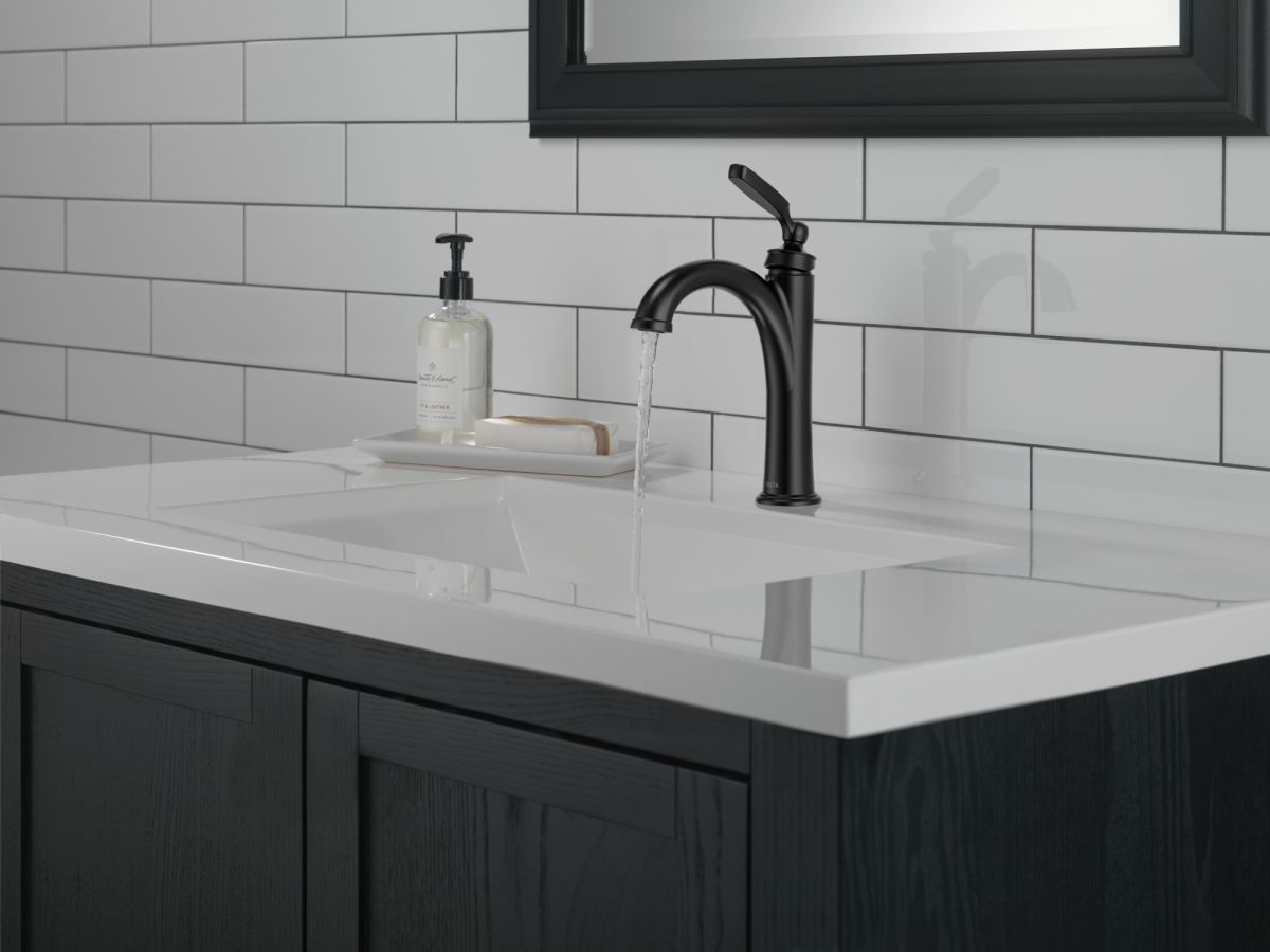 DELTA Woodhurst Single Handle Bathroom Faucet — Matte Black