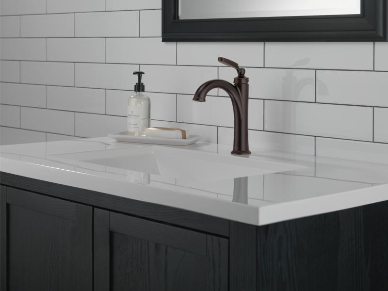 DELTA Woodhurst Single Handle Bathroom Faucet — Venetian Bronze