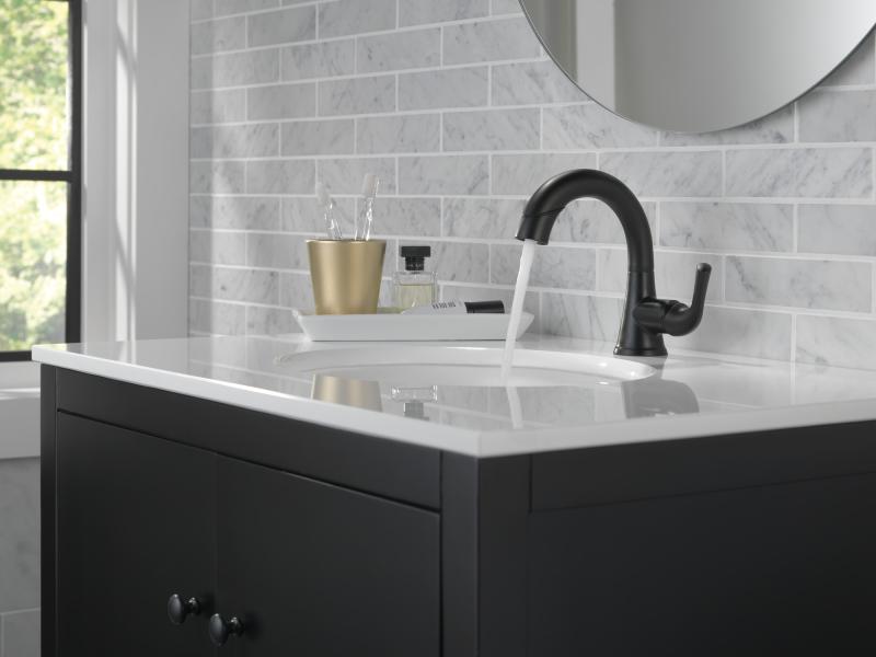 DELTA Kayra Single Handle Pull-Down Bathroom Faucet — Matte Black