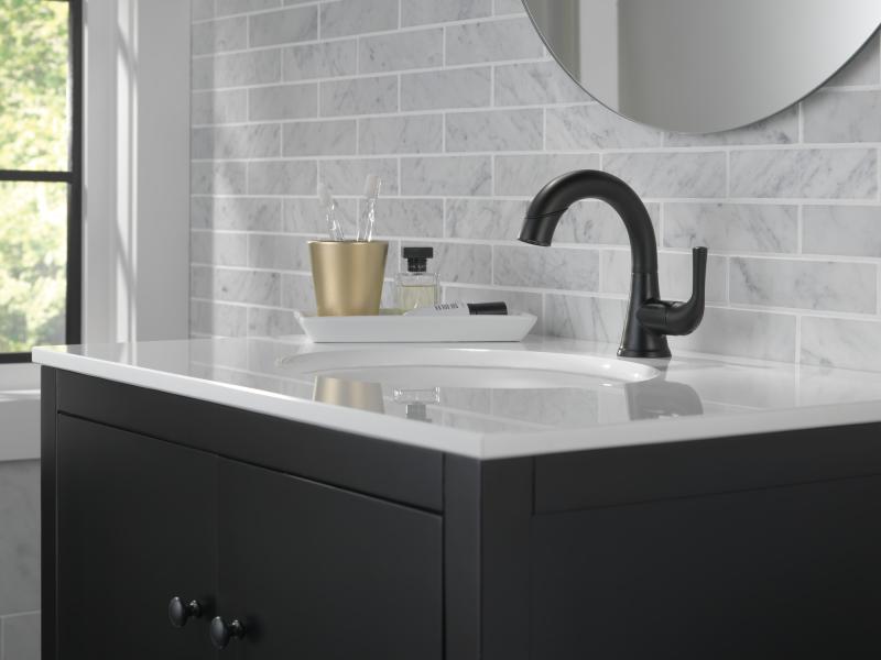 DELTA Kayra Single Handle Pull-Down Bathroom Faucet — Matte Black