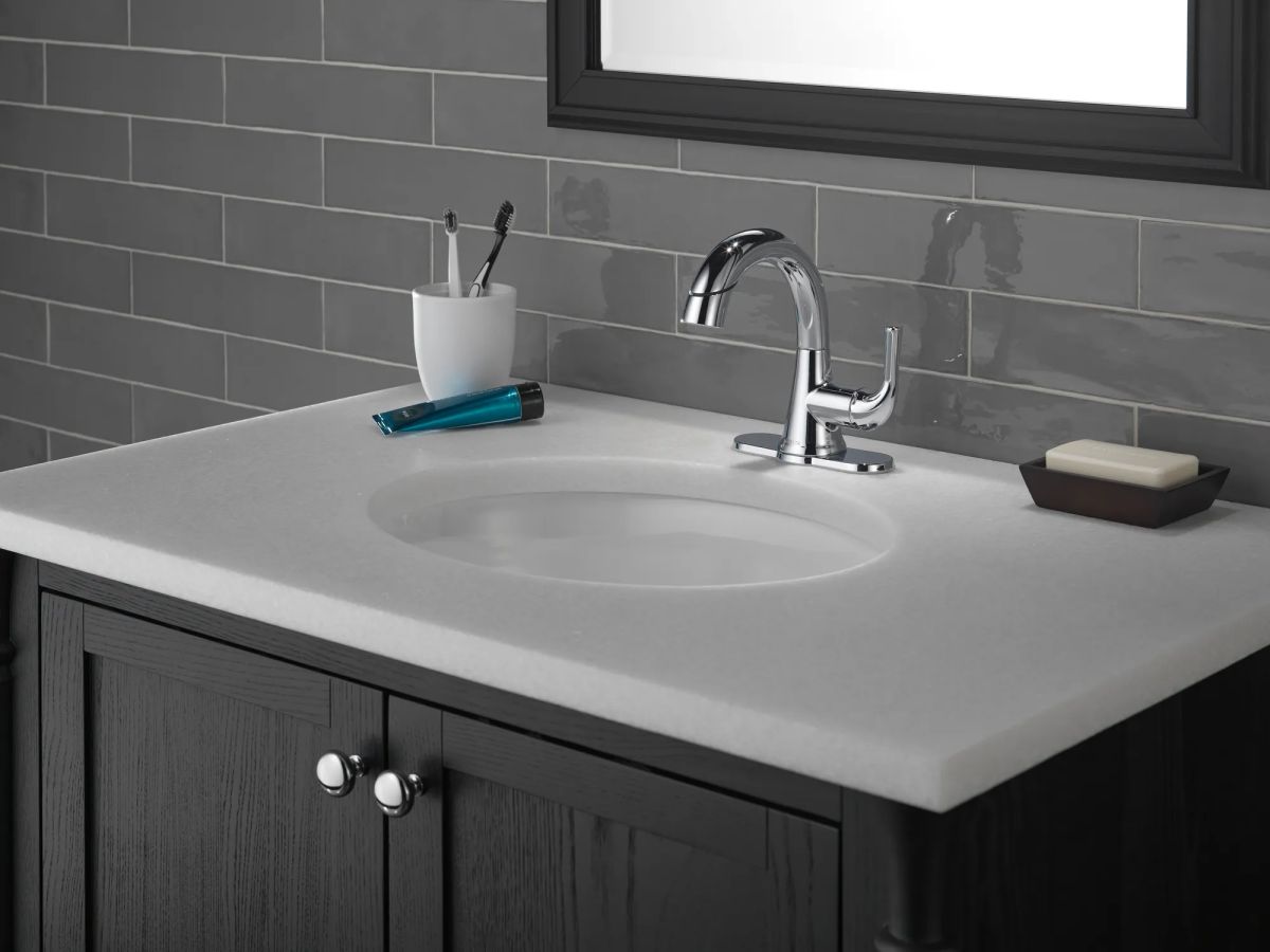 DELTA Kayra Single Handle Pull-Down Bathroom Faucet — Chrome