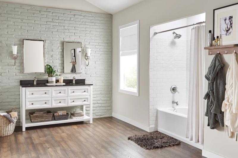 DELTA Lahara Single Handle Bathroom Faucet — Stainless