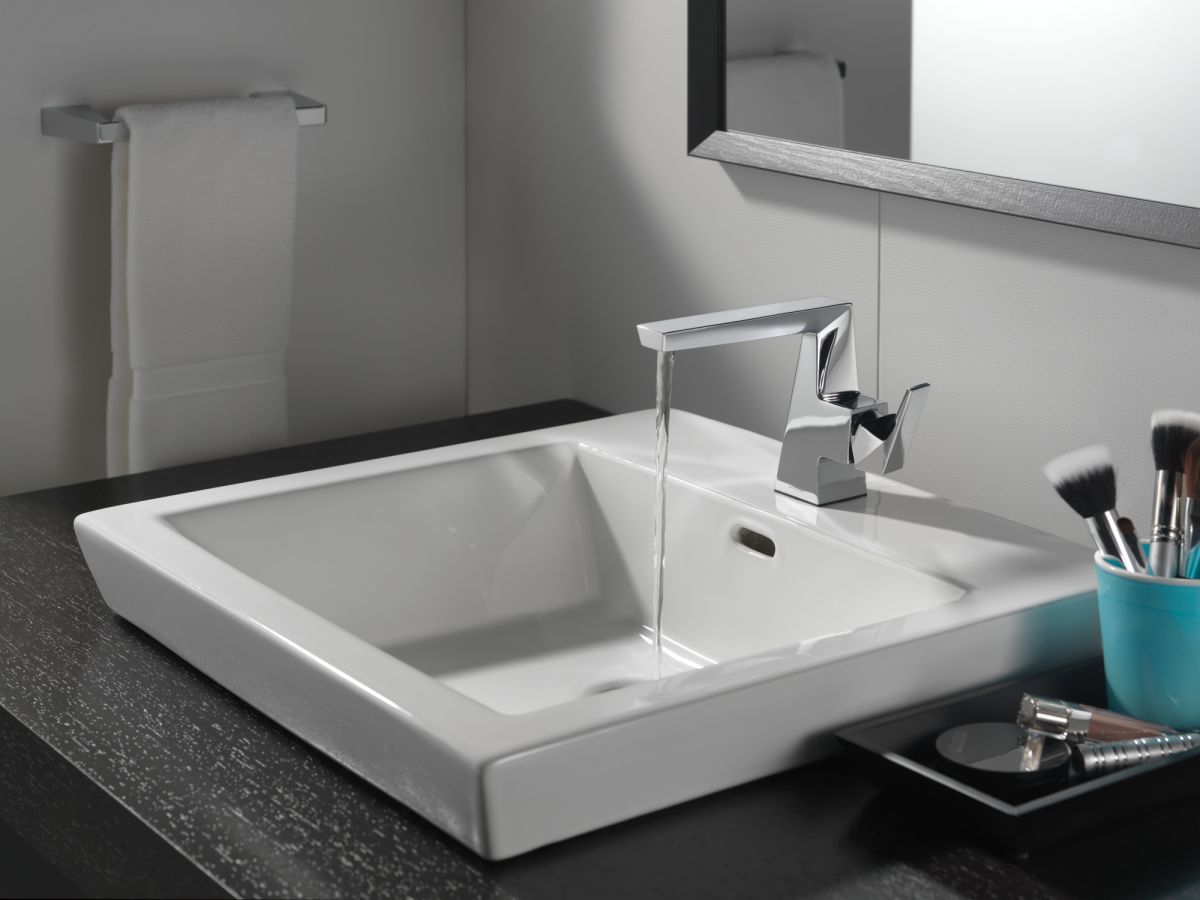 DELTA Trillian Single Handle Bathroom Faucet — Lumicoat® Chrome