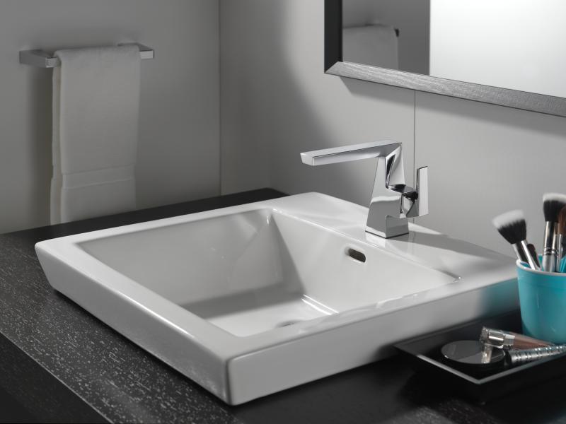 DELTA Trillian Single Handle Bathroom Faucet — Lumicoat® Chrome