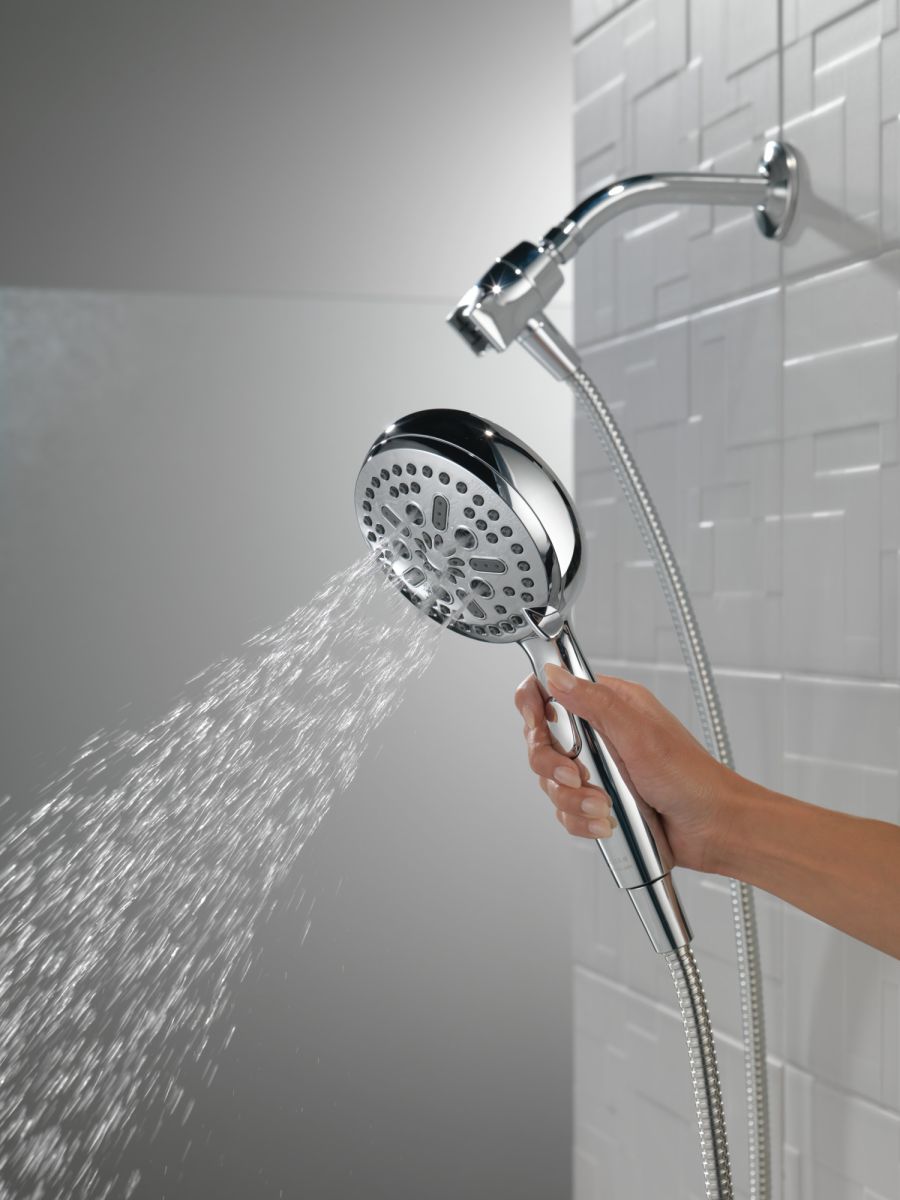 DELTA Universal Showering Components 7-Setting SureDock Magnetic Hand Shower — Chrome