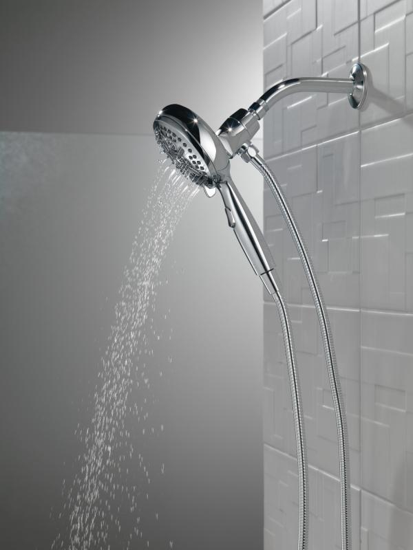 DELTA Universal Showering Components 7-Setting SureDock Magnetic Hand Shower — Chrome
