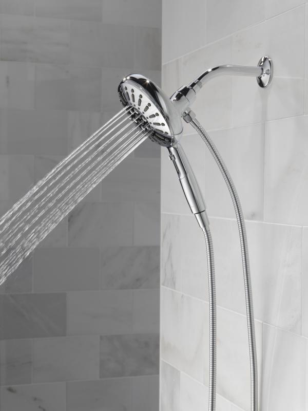DELTA Universal Showering Components 7-Setting SureDock Magnetic Hand Shower — Lumicoat® Chrome