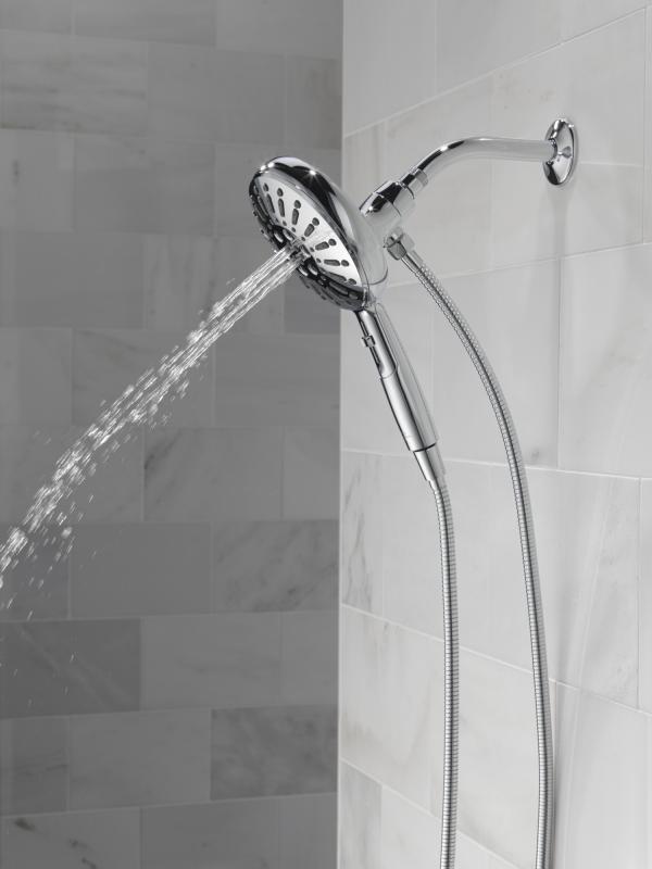DELTA Universal Showering Components 7-Setting SureDock Magnetic Hand Shower — Lumicoat® Chrome