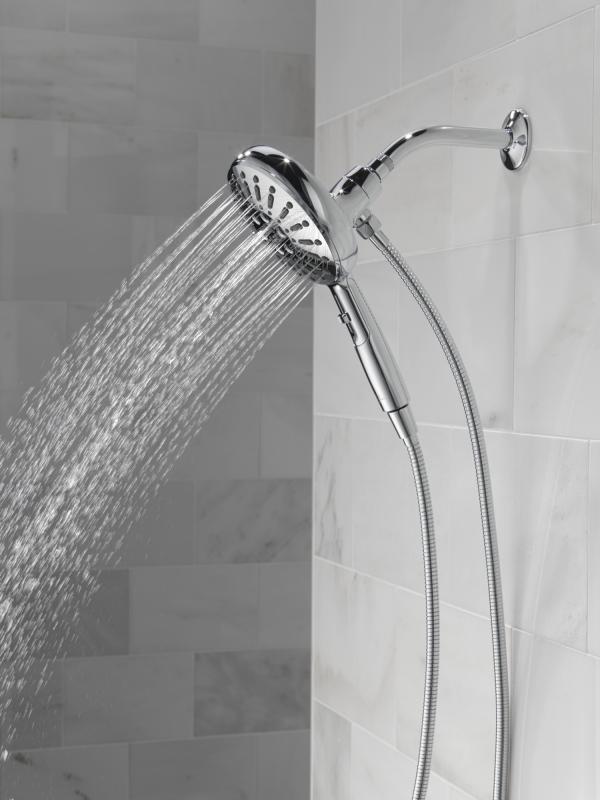 DELTA Universal Showering Components 7-Setting SureDock Magnetic Hand Shower — Lumicoat® Chrome