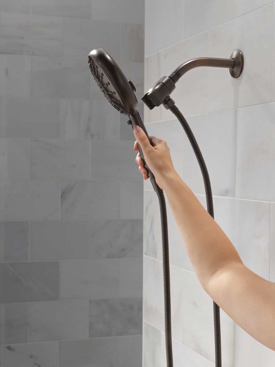 DELTA Universal Showering Components 7-Setting SureDock Magnetic Hand Shower — Venetian Bronze