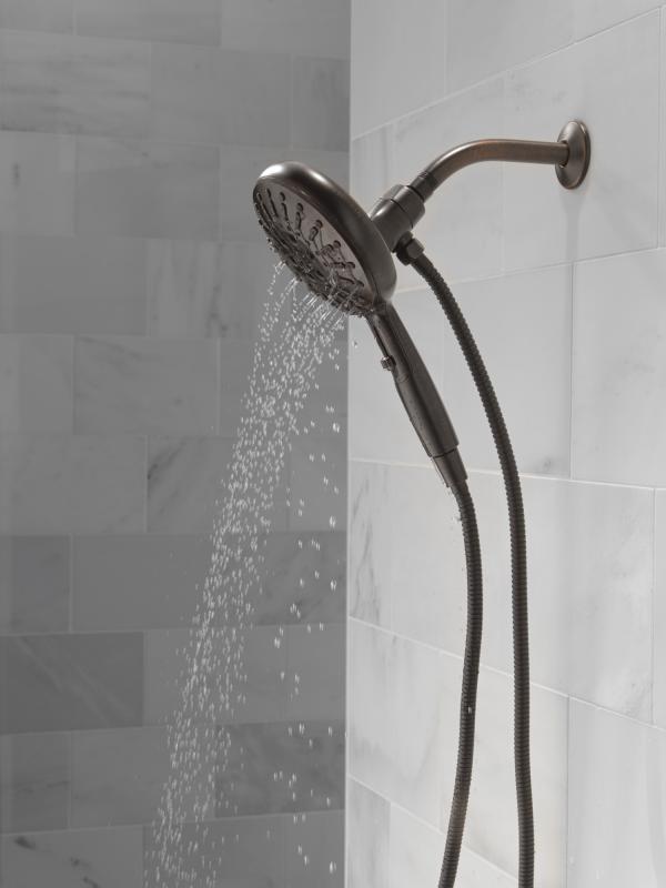 DELTA Universal Showering Components 7-Setting SureDock Magnetic Hand Shower — Venetian Bronze