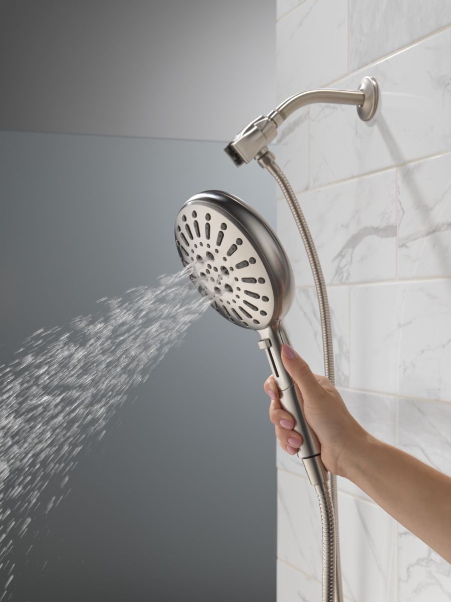 DELTA Universal Showering Components 7-Setting SureDock Magnetic Hand Shower — Lumicoat® Stainless